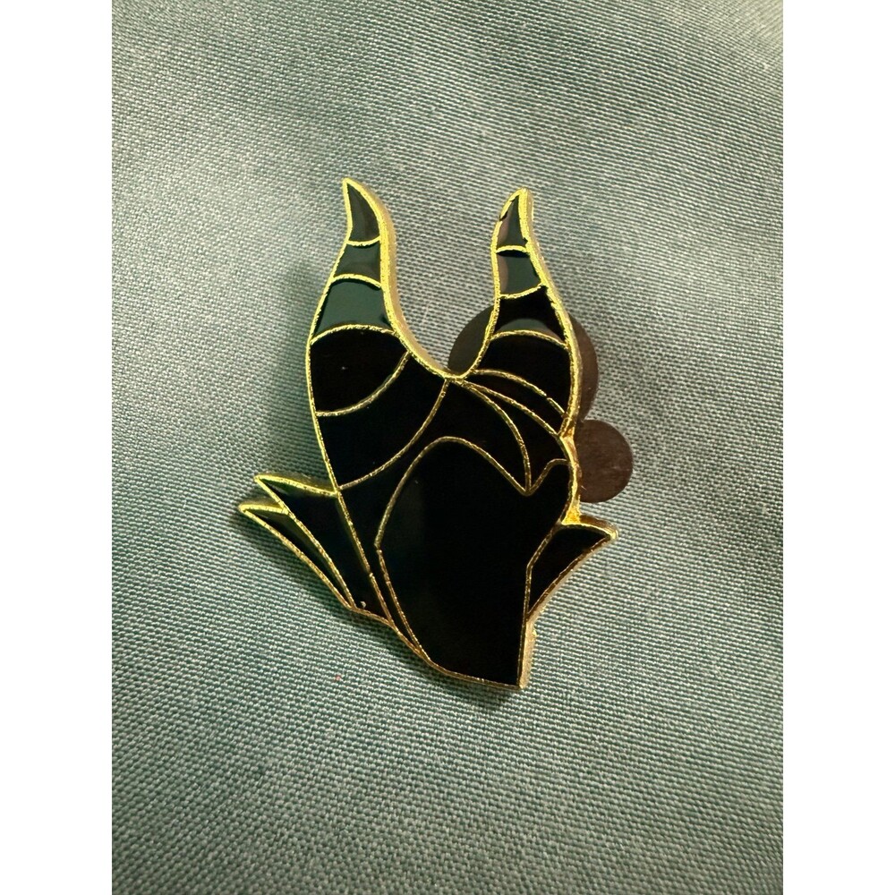 Disney Maleficent Character Hats Pin